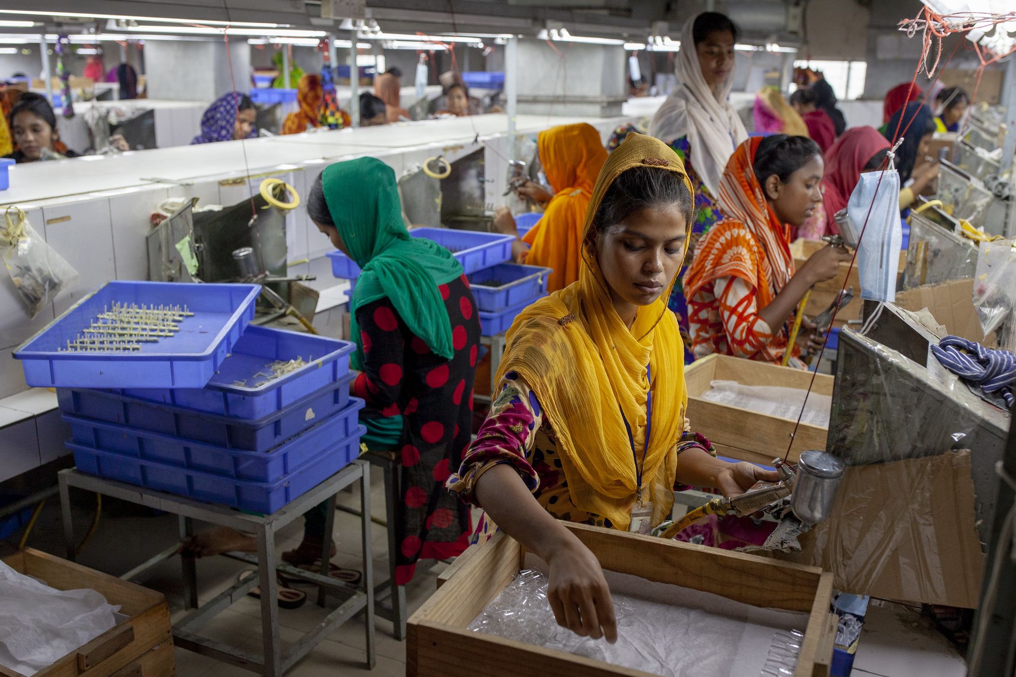  Mujeres trabajando en Gazipur, Bangladesh. © KM Asas / Banco Mundial