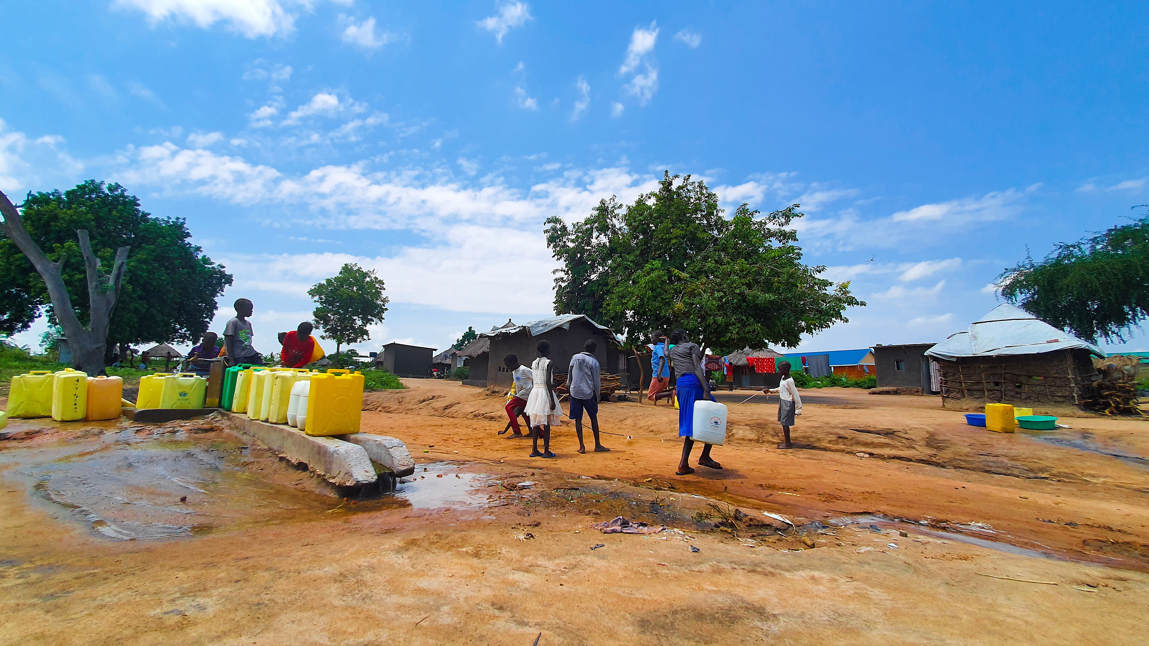 In South Sudan, water supply and sanitation services need to be located close to the population's houses..