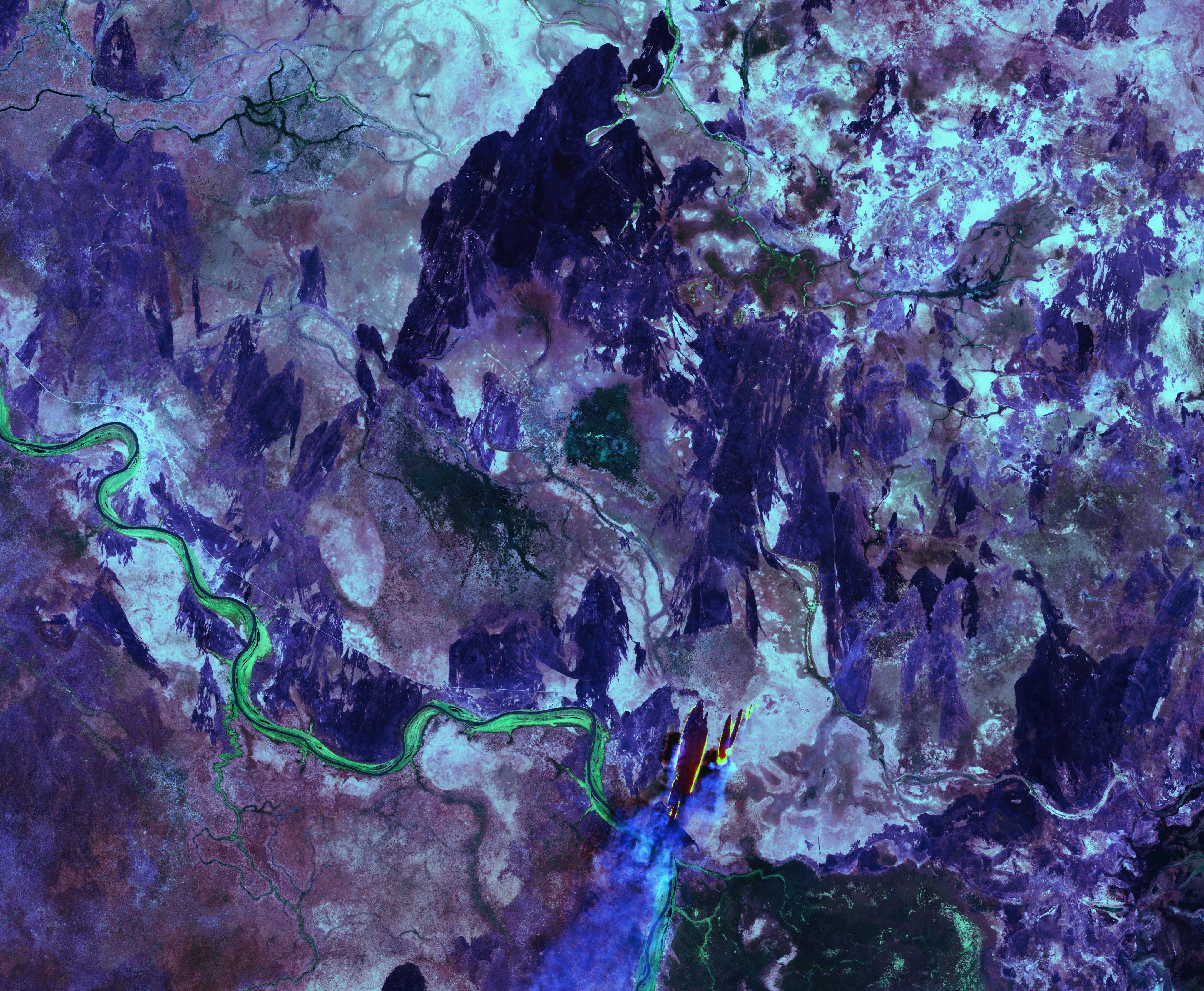 Satellite imagery of South Sudan. The Sobat river is traced in a vibrant green colour along the left part of the image. This is the most southerly of the great eastern tributaries of the White Nile, the section of the Nile between Malakal, South Sudan and Khartoum, Sudan. Tropical forests, swamps and grassland make up the majority of South Sudan’s terrain. 